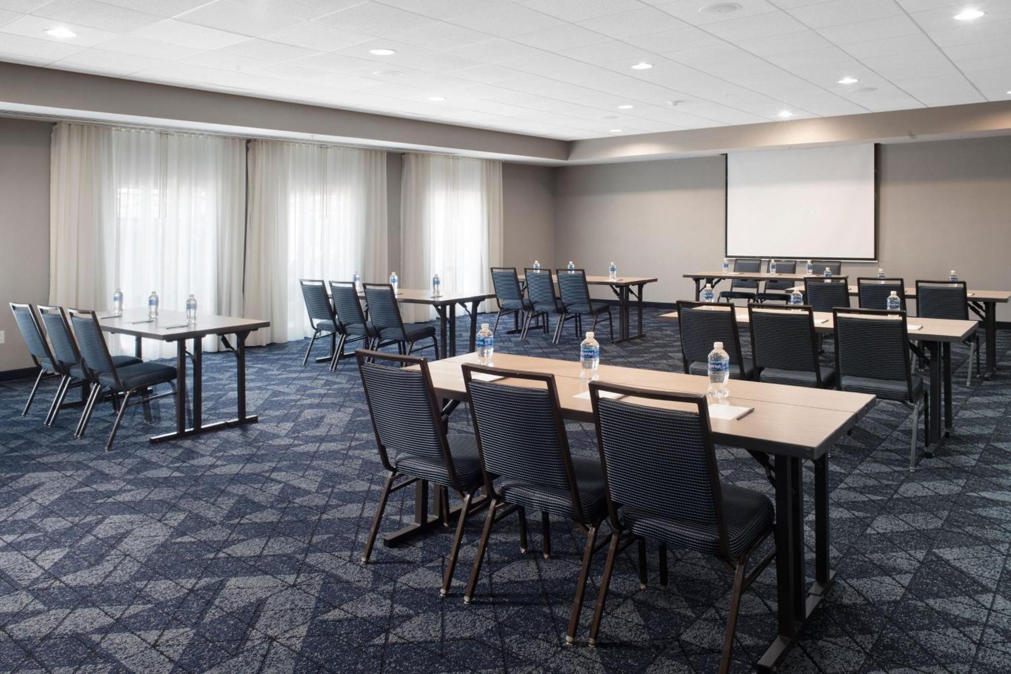 Courtyard By Marriott Galveston Island Hotel Exterior photo