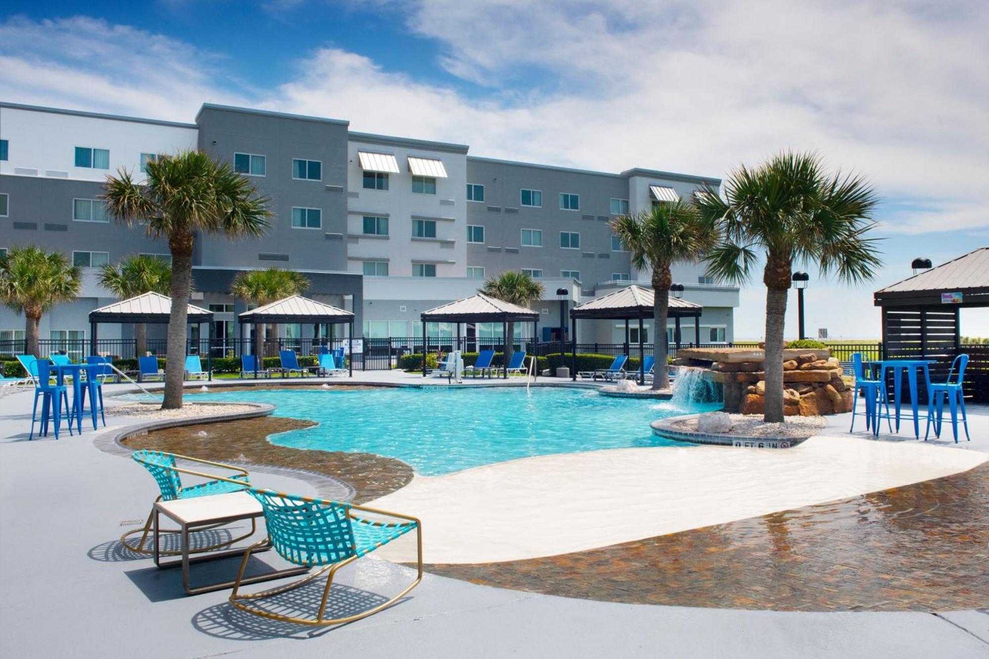 Courtyard By Marriott Galveston Island Hotel Exterior photo
