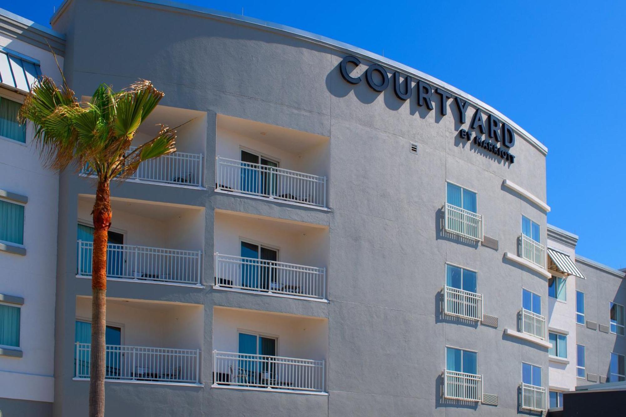 Courtyard By Marriott Galveston Island Hotel Exterior photo