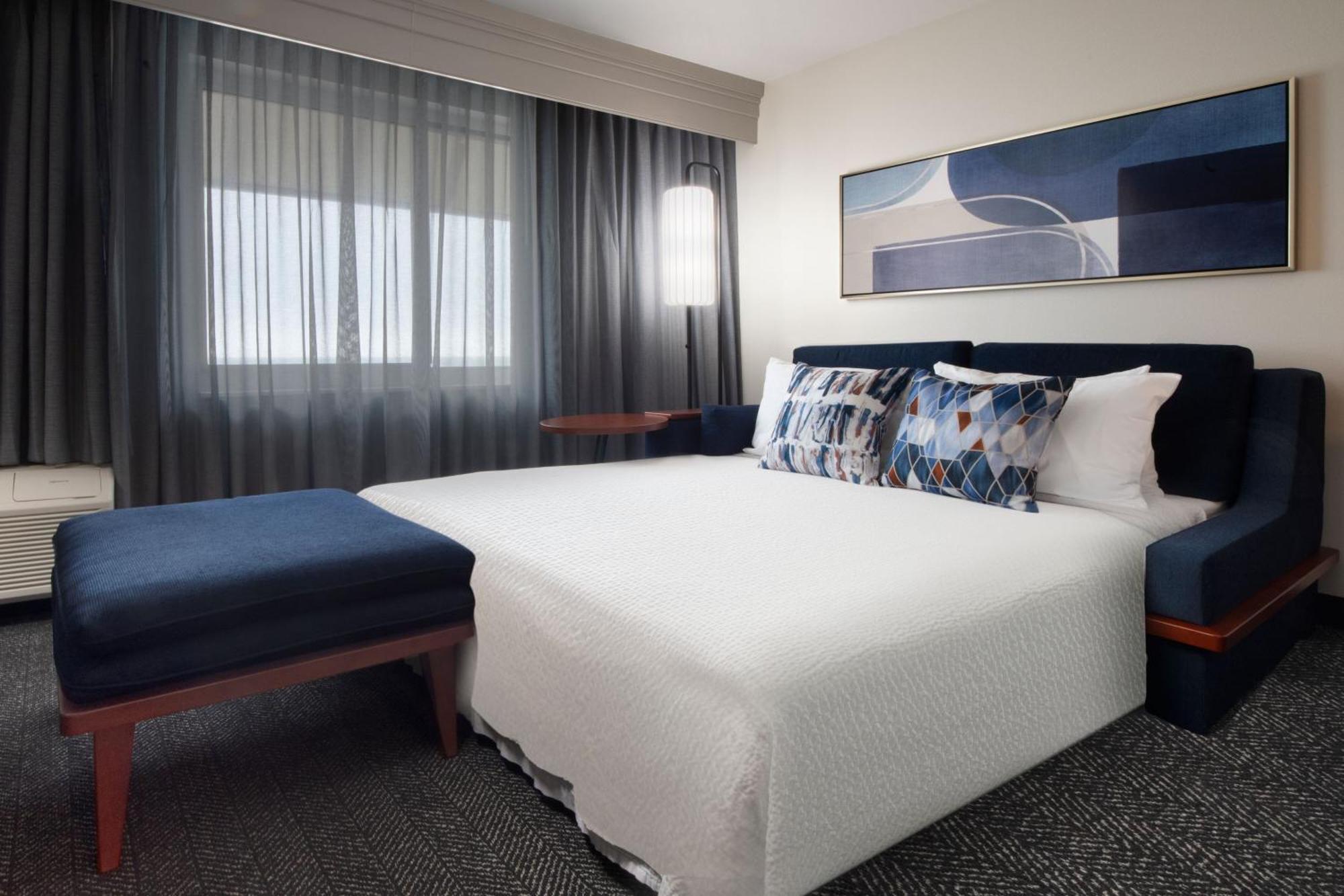 Courtyard By Marriott Galveston Island Hotel Exterior photo