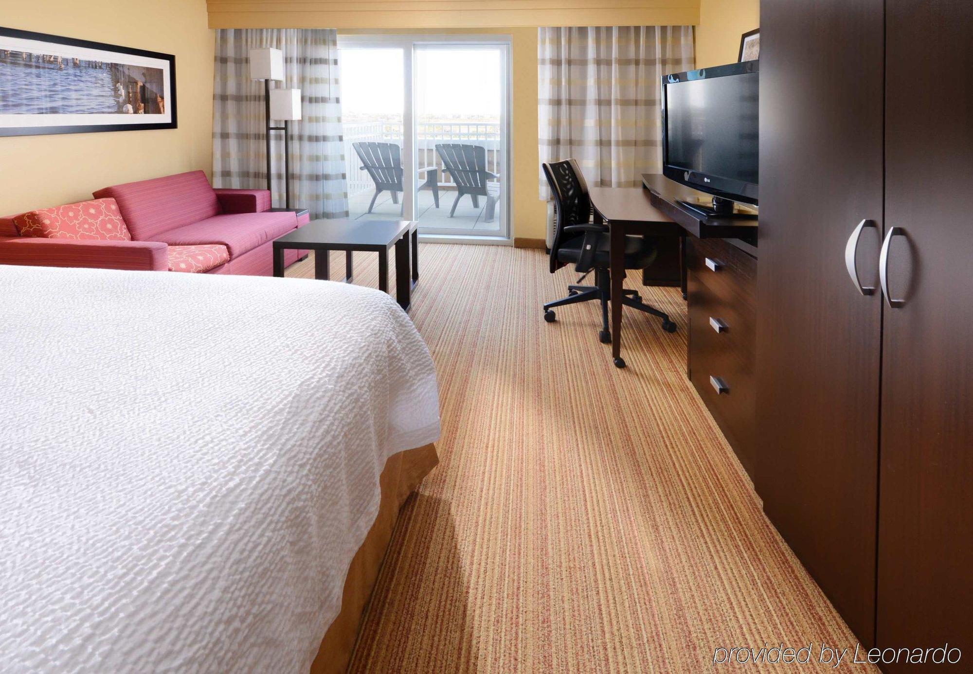 Courtyard By Marriott Galveston Island Hotel Exterior photo